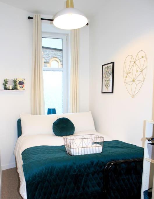 Flat 12A - Central, Modern, Bright Apartment With Free Wifi Oban Exterior photo